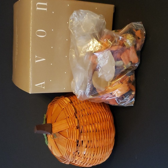 Avon Accents Pumpkin Potpourri Holder Avon Poshmark